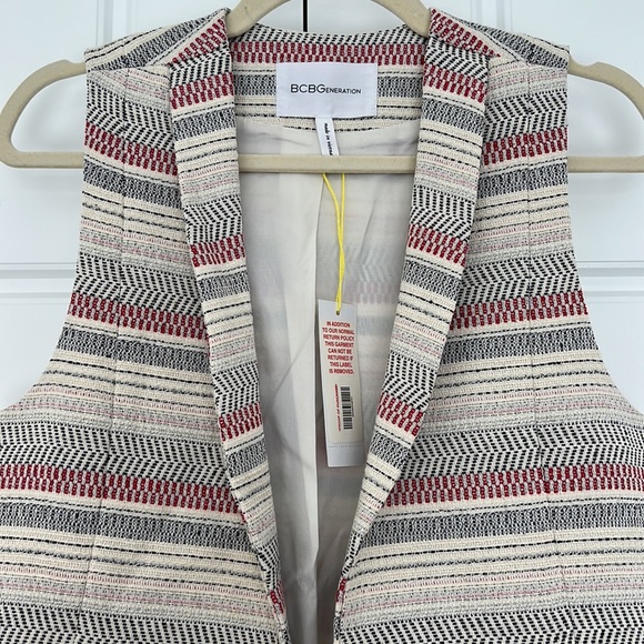 NWT BCBGeneration Striped Vest - Picture 4 of 9